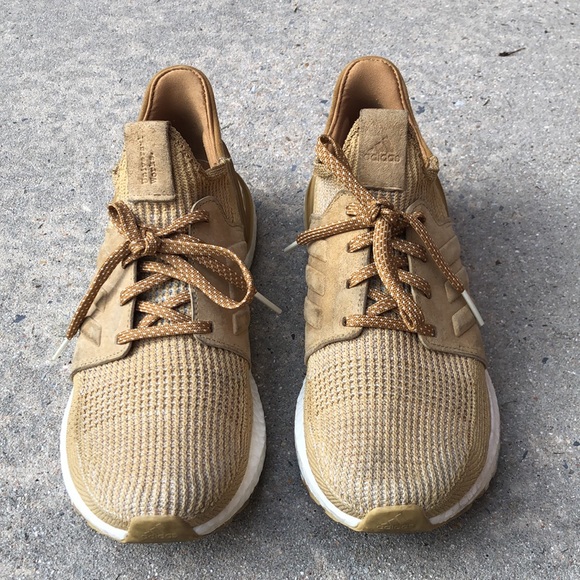 *Limited Edition* Adidas Ultraboost - Picture 5 of 14